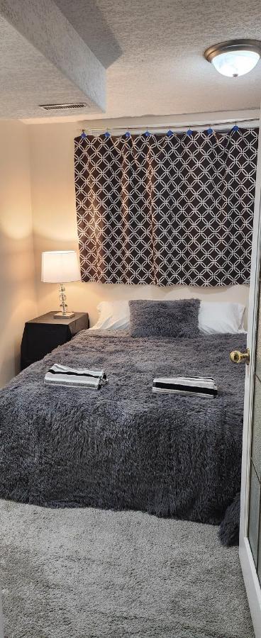 Super Luxury & Cozy Lower Level Apartment In Nw Calgary, Ab Close To Banff Exterior foto
