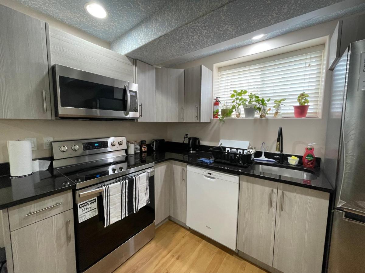 Super Luxury & Cozy Lower Level Apartment In Nw Calgary, Ab Close To Banff Exterior foto