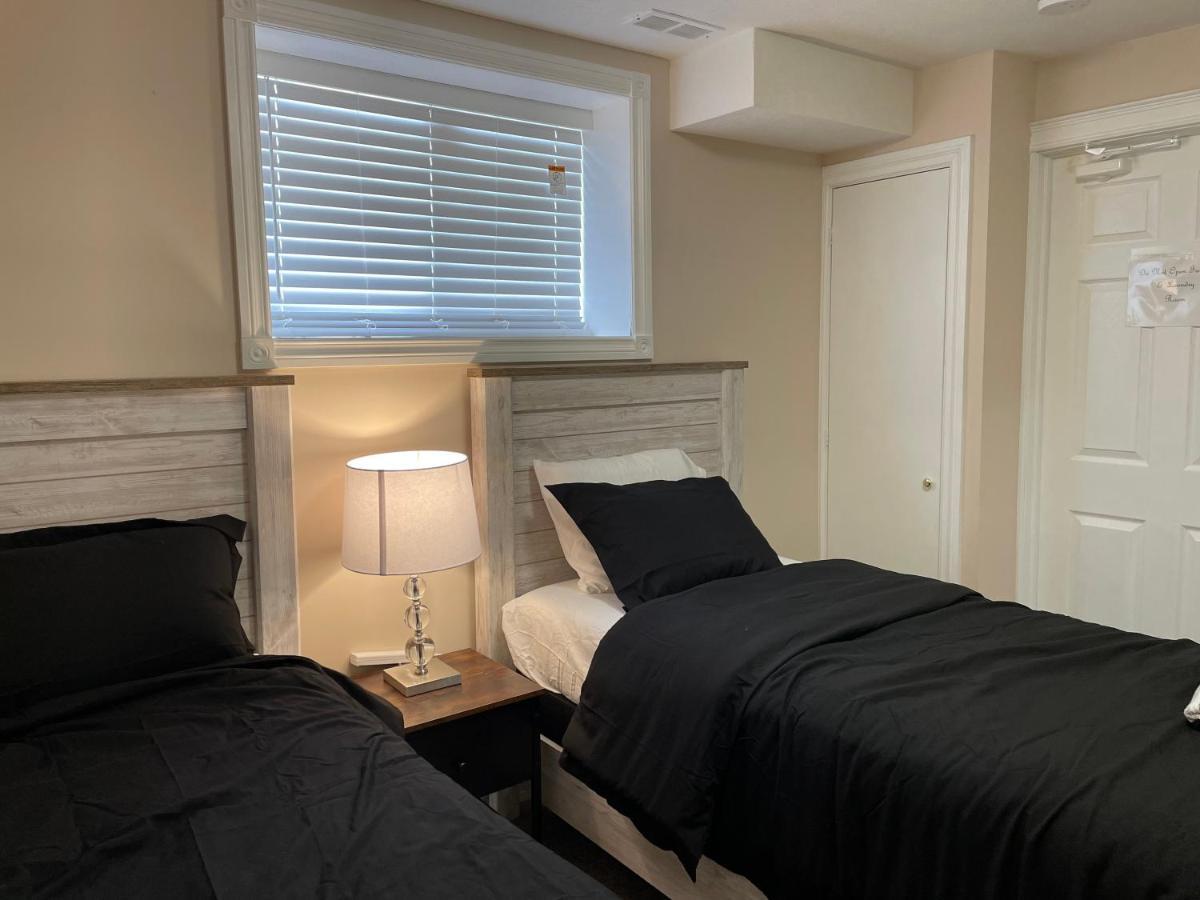 Super Luxury & Cozy Lower Level Apartment In Nw Calgary, Ab Close To Banff Exterior foto