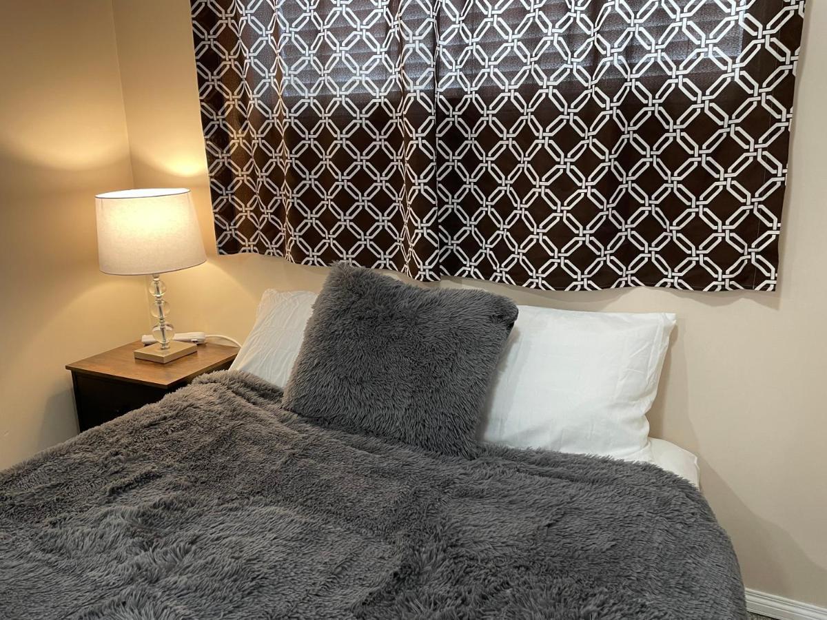 Super Luxury & Cozy Lower Level Apartment In Nw Calgary, Ab Close To Banff Exterior foto
