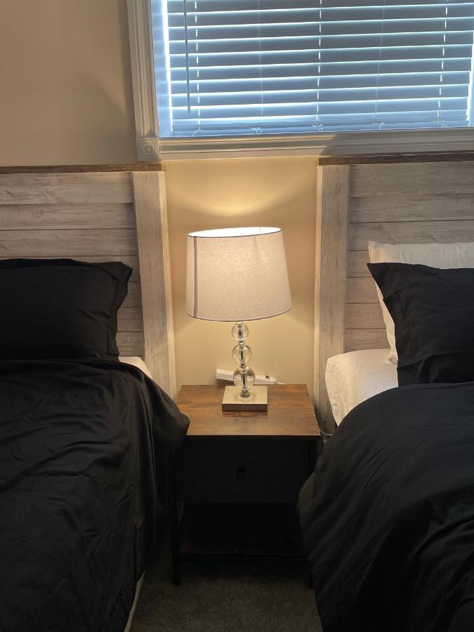 Super Luxury & Cozy Lower Level Apartment In Nw Calgary, Ab Close To Banff Exterior foto
